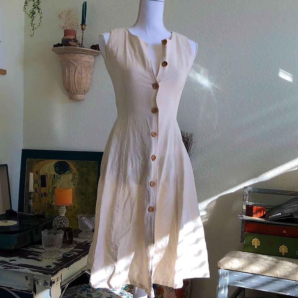 Perfect vintage linen dress 🌾
